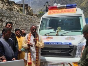 श्री संपूर्ण देव ट्रस्ट जयपुर ने नगर पंचायत बदरीनाथ को एंबुलेंस भेंट की