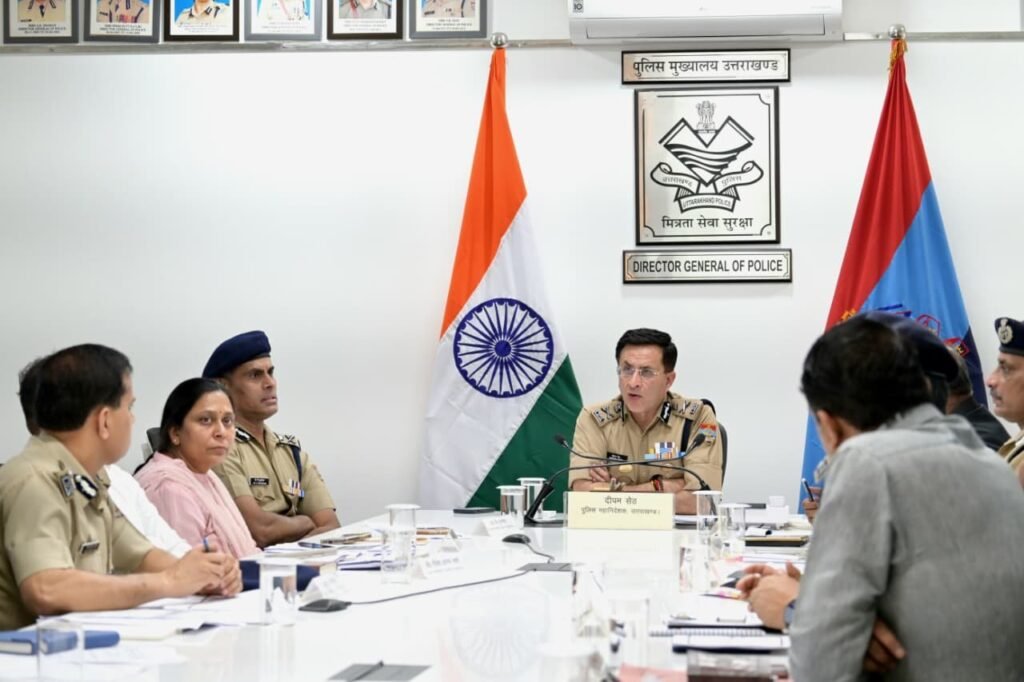 ऑपरेशन प्रहार : डीजीपी दीपम सेठ ने की हाईलेवल समीक्षा, एक माह में 1400 से अधिक अपराधी गिरफ्तार, आतंकी नेटवर्क और साइबर ठगी पर भी कड़ा प्रहार